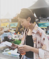 张依依